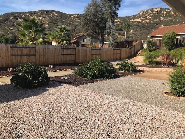 Detail Gallery Image 29 of 39 For 346 Hunter Ct, Alpine,  CA 91901 - 3 Beds | 2 Baths