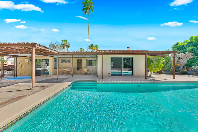 71521 Halgar Road, Rancho Mirage CA: https://media.crmls.org/mediaz/f34d23fd-580b-41df-9298-69c83d94ea7e.jpg