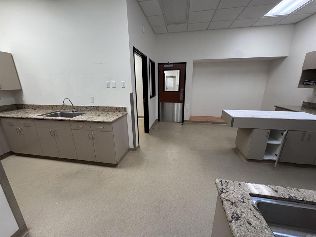 7527 Draper Avenue - photo 12