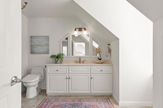 2982 Arguello Drive, Burlingame CA: https://media.crmls.org/mediaz/f34d664a-763b-403c-8040-c7b0ea108978.jpg