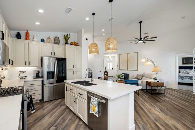 Image 13 of 39 For 45137 Big Canyon Street