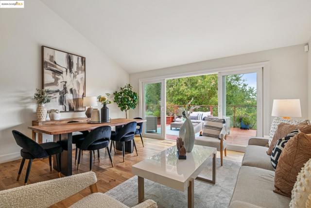 32 Pacer Pl., Walnut Creek CA: https://media.crmls.org/mediaz/f34e52ac-5302-44d2-9644-72714cdd10ac.jpg