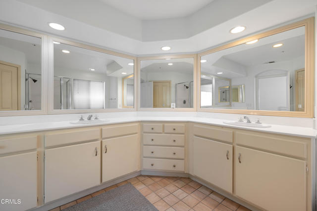 Drew Fenton | 10645 Chiquita Street North Hollywood CA | MLS: 7240179