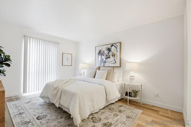 7858 Cowles Mountain Ct, San Diego CA: https://media.crmls.org/mediaz/f34f4024-242f-4841-80ea-f9880ddf0b83.jpg