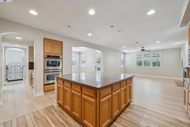 2089 Staghorn Way, Livermore CA: https://media.crmls.org/mediaz/f34f4aaa-1a91-41f4-9c55-80eecc6eb48b.jpg