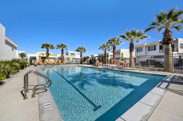 795 Obsidian W Loop, Palm Springs CA: https://media.crmls.org/mediaz/f34f7714-70aa-42f1-91fc-d4530af0afc1.jpg