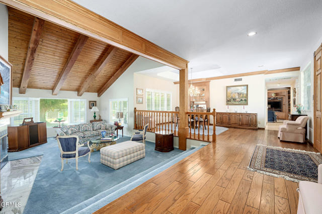 11616 E Las Posas Road, Camarillo CA: https://media.crmls.org/mediaz/f3509d84-872c-4e4c-8efb-b0ac7b522981.jpg