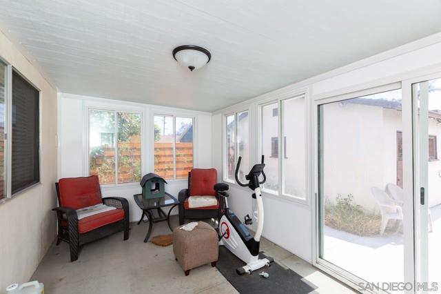 231 E, Coronado CA: https://media.crmls.org/mediaz/f350dcbb-b928-4f01-8baf-24238cb6b6b2.jpg