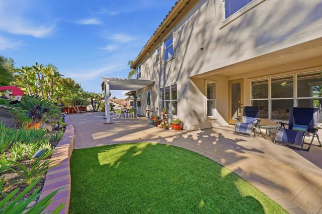 Detail Gallery Image 45 of 68 For 1921 Cresthaven Dr, Vista,  CA 92084 - 4 Beds | 3 Baths