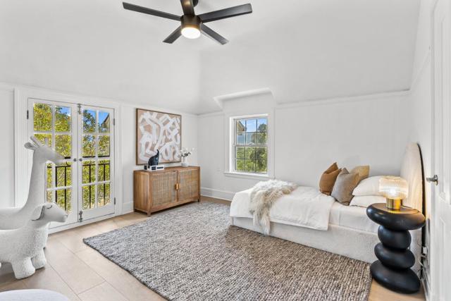 1142 Moore Road, Woodside CA: https://media.crmls.org/mediaz/f351048e-09aa-441f-b694-c0ad97526a11.jpg