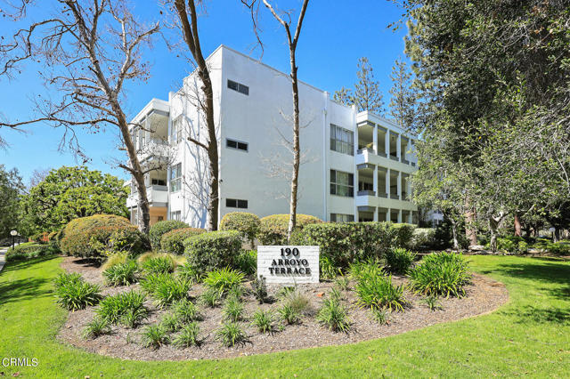 Detail Gallery Image 1 of 1 For 190 Arroyo Terrace #105,  Pasadena,  CA 91103 - 2 Beds | 2 Baths