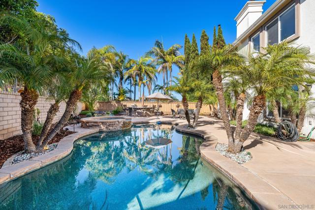 10616 Gingerwood Cove, San Diego CA: https://media.crmls.org/mediaz/f3515800-d575-441f-8674-35b8e526548b.jpg