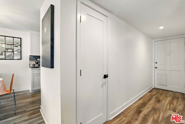 18547 Collins Street, B1 photo 4