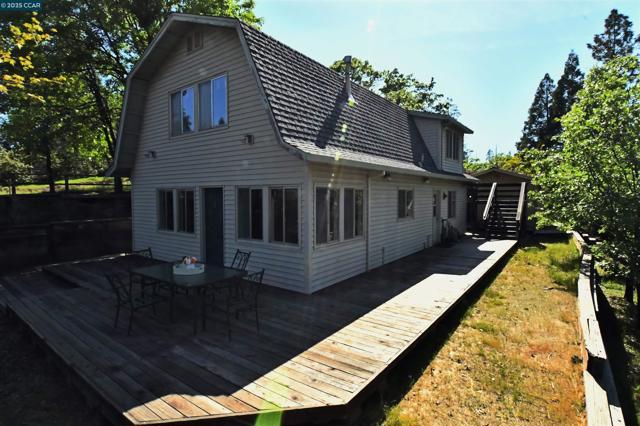 9687 Manzanita Way, Coulterville CA: https://media.crmls.org/mediaz/f3540139-aa20-4742-bda4-c88cef7a246b.jpg