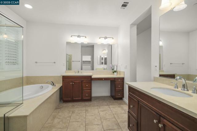 2968 Alves Ranch Rd, Pittsburg CA: https://media.crmls.org/mediaz/f355650a-4059-47c2-ae4e-943df827463c.jpg