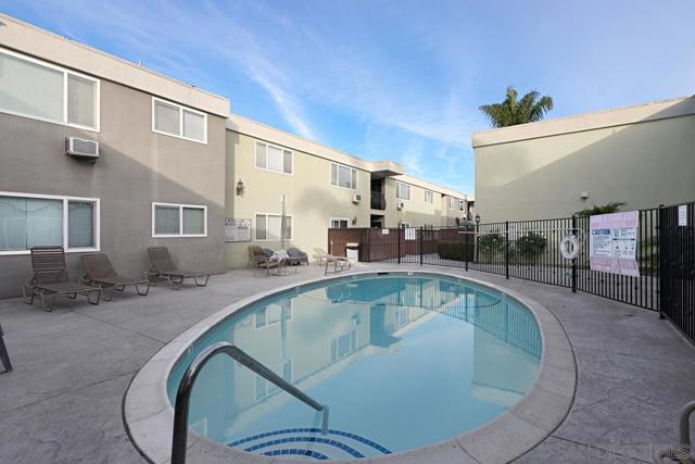6666 Beadnell Way, San Diego CA: https://media.crmls.org/mediaz/f35575bb-6ea7-4654-a263-16a58b7d4a25.jpg