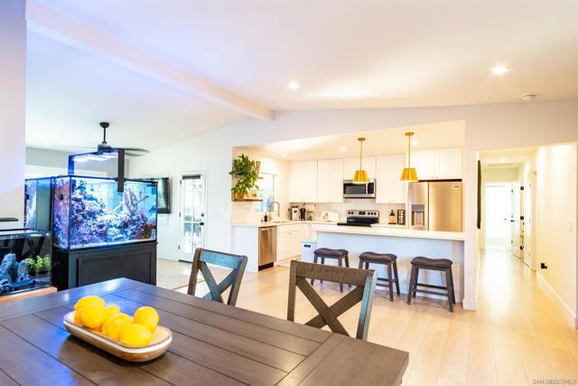 11534 Manzanita Rd, Lakeside CA: https://media.crmls.org/mediaz/f355d1b0-6ca5-47c1-8d19-fb01540ca309.jpg