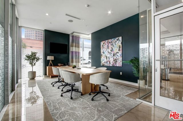 1168 S Barrington Avenue, Los Angeles CA: https://media.crmls.org/mediaz/f3570bfa-8cbb-4cdf-adea-c304aa43c220.jpg