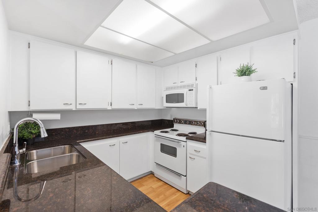 5978 Rancho Mission Rd - photo 10