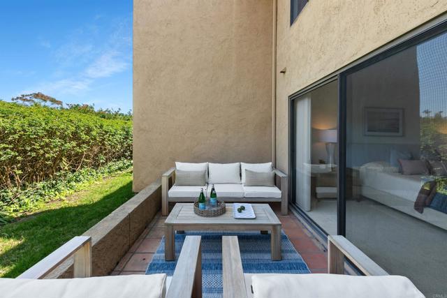 6635 Caminito Scioto, La Jolla CA: https://media.crmls.org/mediaz/f35858ef-106c-4e5c-9c37-fbe54eb4b793.jpg