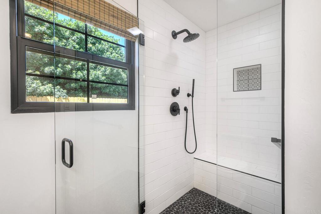 2295 Highland Drive - photo 19