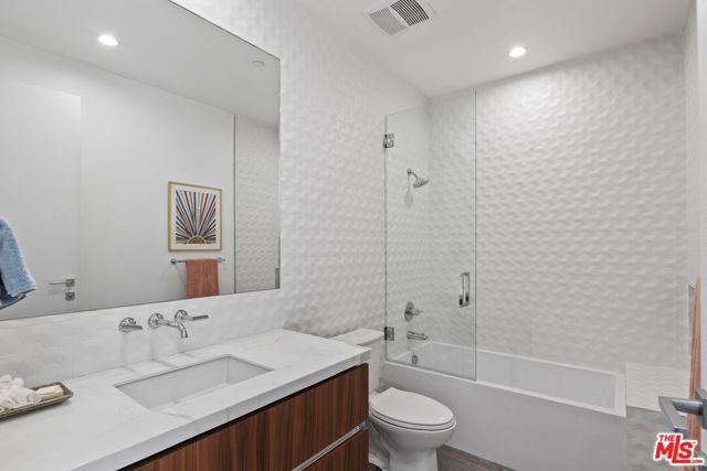 31830 Lobo Canyon, Agoura Hills CA: https://media.crmls.org/mediaz/f358b552-fd2c-48d3-b61f-54fd9a7b822a.jpg