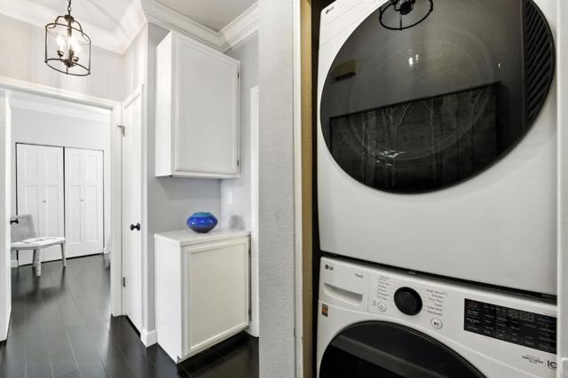 425 Cork Harbour Circle,  CA: https://media.crmls.org/mediaz/f35908ef-e2fb-4b28-a843-085849d306b4.jpg