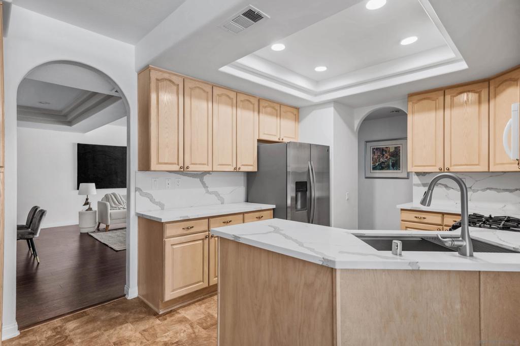 MLS #250033597SD image #7