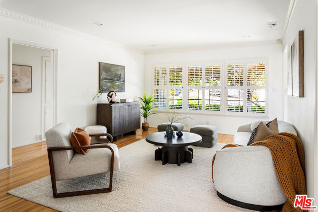 1475 Edris Drive, Los Angeles CA: https://media.crmls.org/mediaz/f3597bdd-fa87-4dfb-9c02-89c814f0512b.jpg