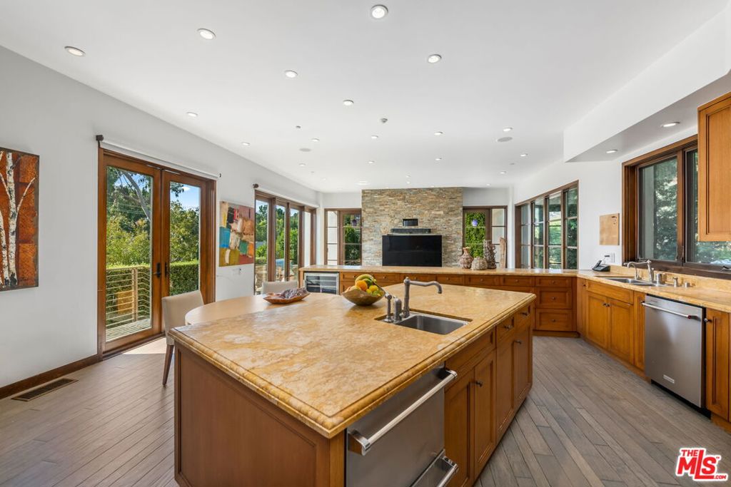 MLS #25625543 image #12