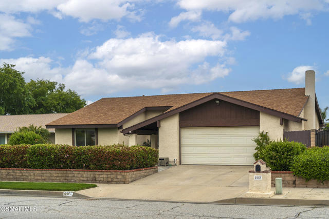 2653 N Broadmoor Avenue, Simi Valley CA: https://media.crmls.org/mediaz/f359d69b-23d7-4ca8-a9d7-d7db698172cb.jpg