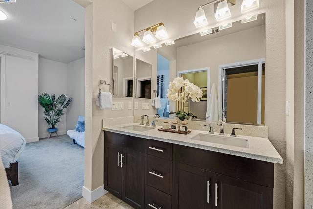 2835 Alvarado Ave, San Mateo CA: https://media.crmls.org/mediaz/f359dc29-bbbb-41e3-adc4-94eb9370bac6.jpg