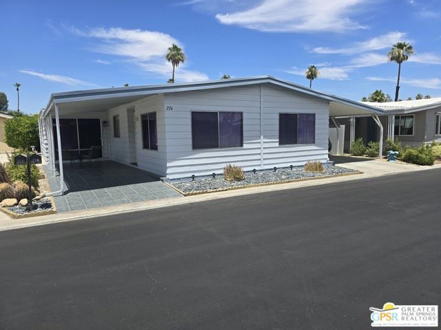 274 Encino Drive, Palm Springs CA: https://media.crmls.org/mediaz/f35a94bc-782a-44ea-849a-76e57410b505.jpg