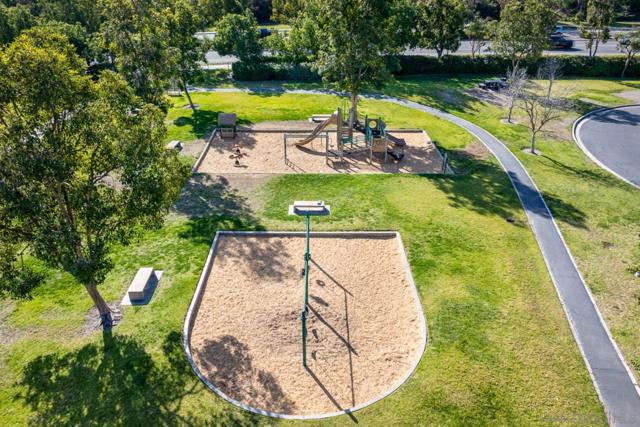 12242 Paseo Lucido, San Diego CA: https://media.crmls.org/mediaz/f35b6415-dfd6-4030-9ee6-75bcfee08971.jpg