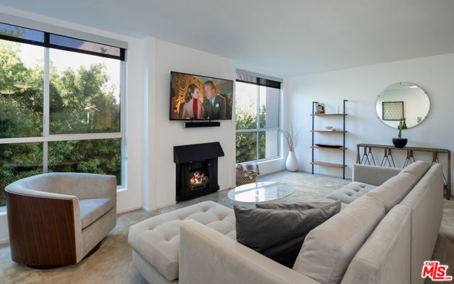 927 N Kings Road, West Hollywood CA: https://media.crmls.org/mediaz/f35c567b-e47b-43c1-a260-610630407b1e.jpg