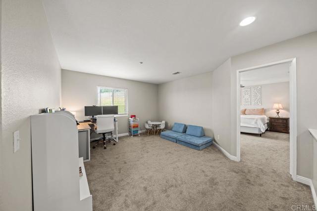 1063 Via Vera Cruz, San Marcos CA: https://media.crmls.org/mediaz/f35c578f-5bfd-4e1a-9569-4bea855c9f5c.jpg