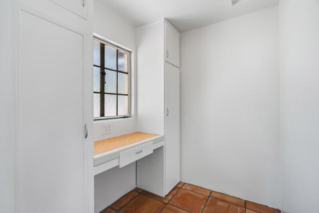 839 N Avenida Olivos, Palm Springs CA: https://media.crmls.org/mediaz/f35caac6-d990-4112-80a0-7641841d9738.jpg