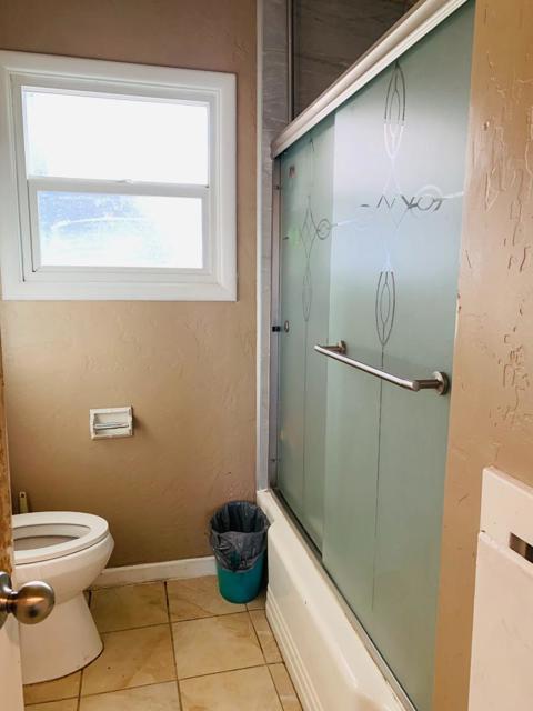 1830 De Ovan Avenue, Stockton CA: https://media.crmls.org/mediaz/f35db80f-19b2-48ca-958e-920bad192368.jpg