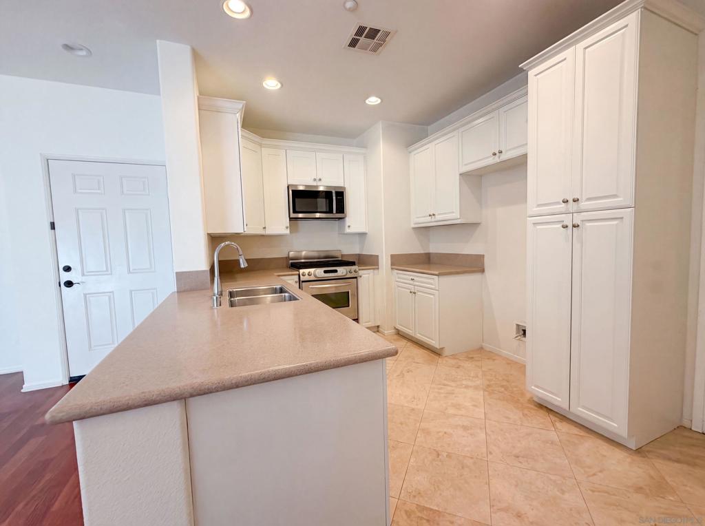 4099 Peninsula - photo 2