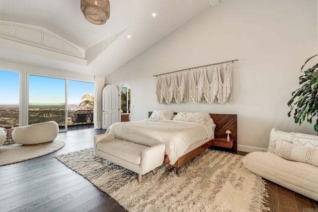 Detail Gallery Image 69 of 75 For 1904 via Casa Alta, La Jolla,  CA 92037 - 7 Beds | 7/2 Baths