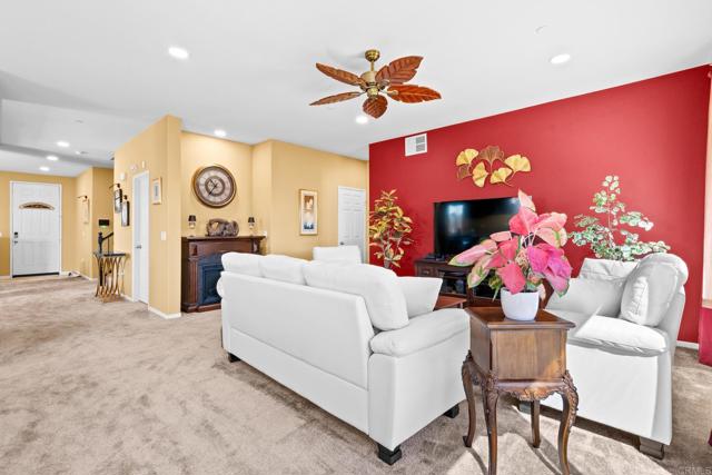 2504 Vista Del Mar Lane, Imperial CA: https://media.crmls.org/mediaz/f35fa158-5098-47e6-a59b-2b54532317e1.jpg
