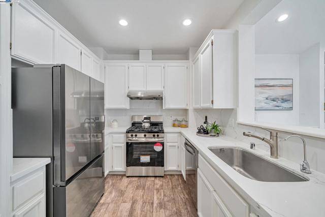 5786 Belleza Dr, Pleasanton CA: https://media.crmls.org/mediaz/f35ff02f-f260-48ff-991b-1961c87f39b8.jpg