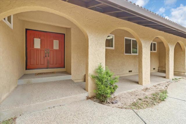 19515 Vierra Canyon Road, Salinas CA: https://media.crmls.org/mediaz/f36090b8-fec6-4398-82d6-78b07132b619.jpg