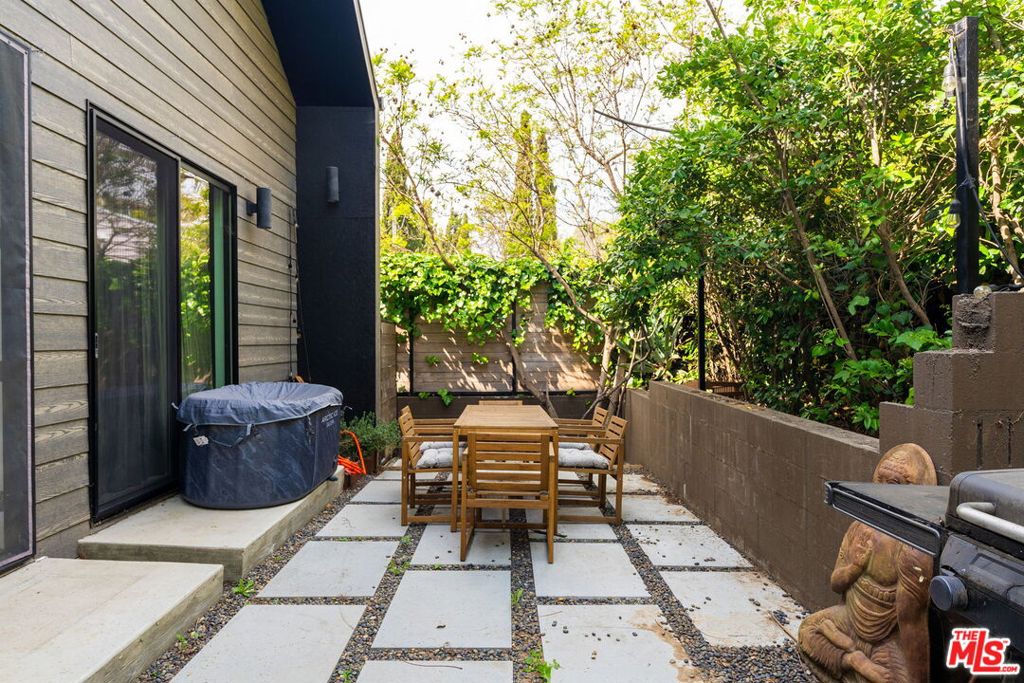 MLS #25532451 img 24