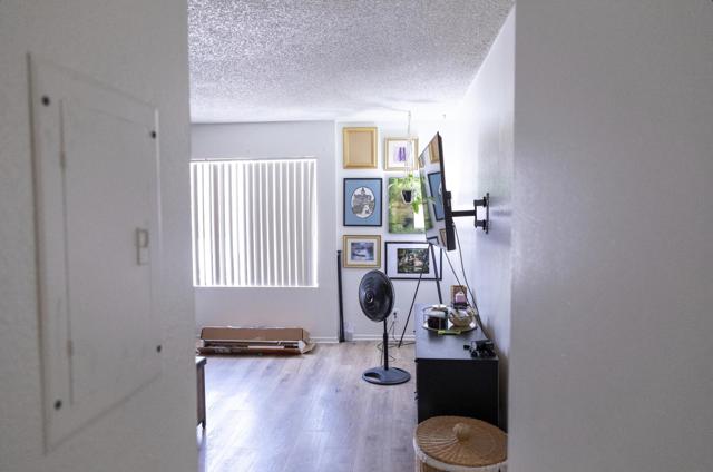 1400 E Palm Canyon Drive, Palm Springs CA: https://media.crmls.org/mediaz/f3617439-ce04-4775-bd87-b10aca2ef9cb.jpg