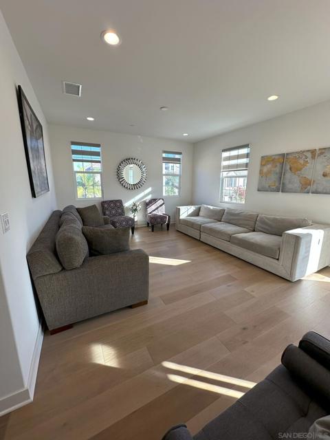 8005 Chalet Ln, Garden Grove CA: https://media.crmls.org/mediaz/f362082e-bac9-4e07-82ca-a0af166c1389.jpg