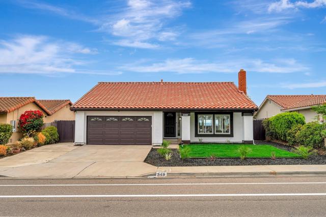349 N Willowspring Dr, Encinitas CA: https://media.crmls.org/mediaz/f36224f0-d27e-4597-af88-5ac317d54d63.jpg