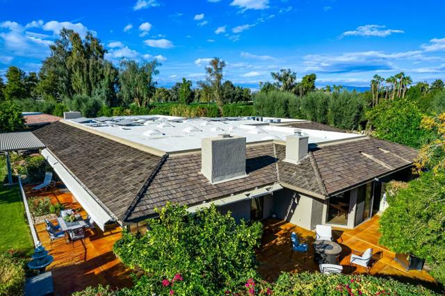 6 Stanford Drive, Rancho Mirage CA: https://media.crmls.org/mediaz/f362724f-99f0-4cb3-bcaa-f60c1522afd7.jpg