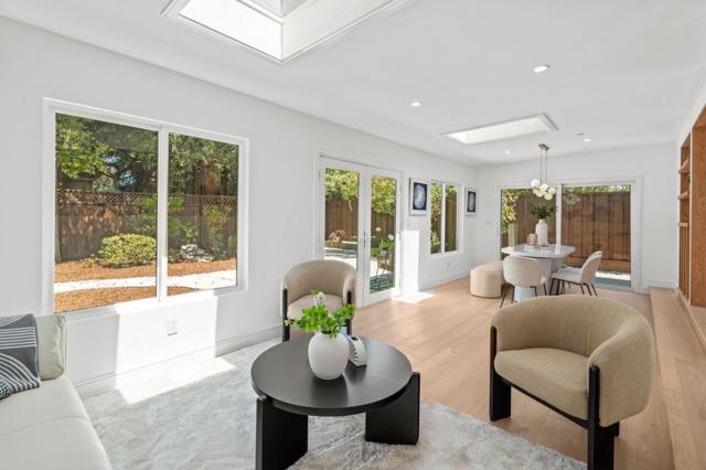 2049 Santa Cruz Avenue, Menlo Park CA: https://media.crmls.org/mediaz/f362b6ef-787c-4d2f-af3f-1a7b407a888b.jpg