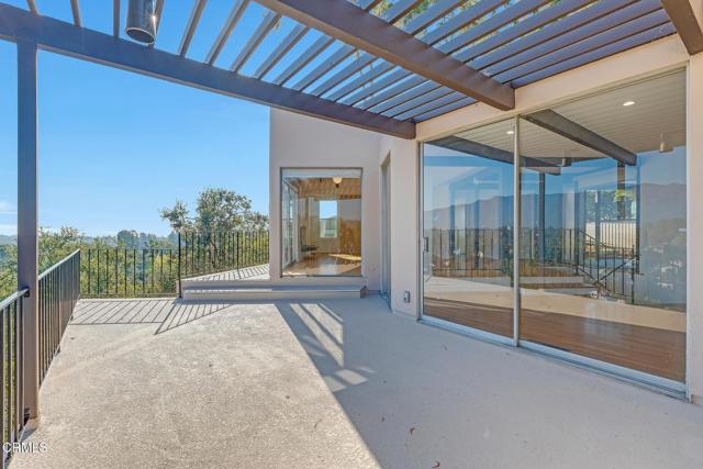 Detail Gallery Image 24 of 59 For 1685 Poppy Peak Dr, Pasadena,  CA 91105 - 4 Beds | 3/1 Baths
